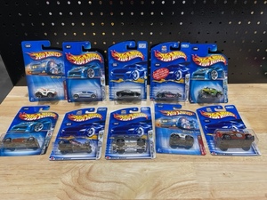 lot 9 image: Hot Wheels