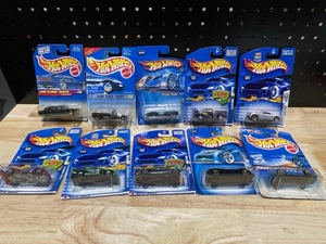 lot 11 image: Hot Wheels