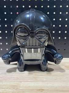 lot 58 image: Star Wars Bulb Botz Darth Vadar Alarm Clock