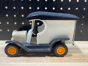 lot 62 image: Tonka Toy Truck