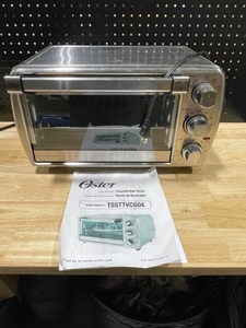 lot 69 image: Oster Toaster Oven