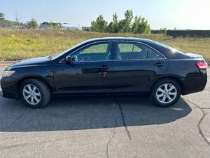 lot 11B image: 2011 Toyota Camry LE  - 2 OWNERS