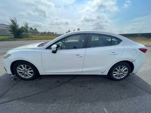 lot 10 image: 2014 Mazda Mazda3 I Touring