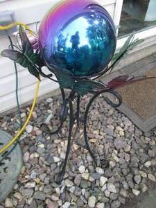 lot 176 image: Garden globe on a butterfly stand
