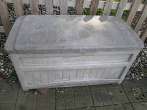lot 179 image: Suncoast patio storage box