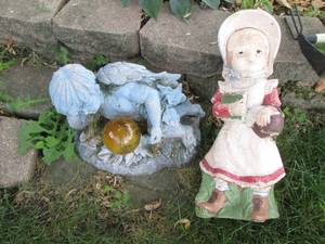 lot 181 image: 2 Garden decor figures