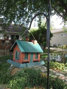 lot 196 image: Bird feeder on a shepherds hook