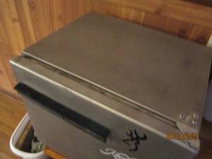 lot 118 image: Perfect for the man cave is a Vintage Fridgette