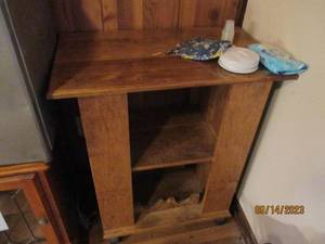 lot 120 image: Wood microwave cart with lower shelf and wine bottle rack