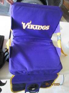 lot 84 image: Vikings themed fan chair