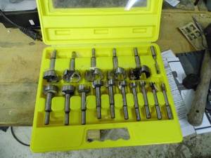 lot 11 image: 16 piece Forstner bit set with case