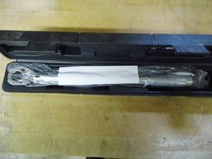 lot 23 image: Brand new with case Pittsburgh Pro 38 click-type 80lb Torque wrench 