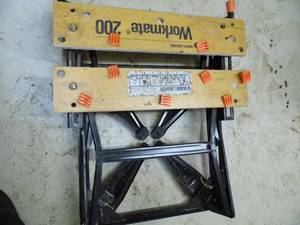 lot 65 image: Portable and foldable Black and Decker workmate 200