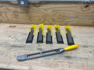 lot 70 image: STANLEY SURFORM 10 Flat File with 5 Blades
