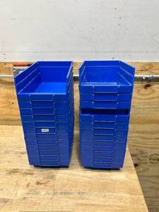 lot 112 image: QUANTUM STORAGE SYSTEMS Lot of 24 Parts Bins (QSB 102)