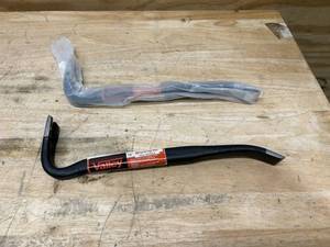 lot 115 image: VALLEY Lot of 2- 12 Wrecker Bars