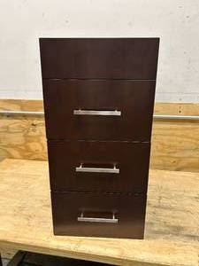 lot 130 image: 3 Drawer Cabinet