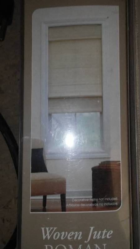 lot 580X image: Window Blinds (6).