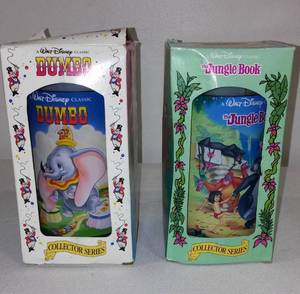 lot 523 image: Burger King Walt Disney Collector Glasses (2)