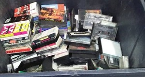 lot 534 image: 20 Gal Tote W Cassette Tapes
