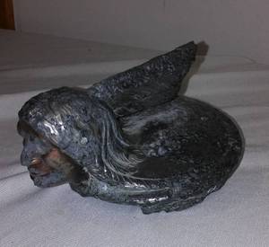 lot 540 image: Vintage Pontiac Indian Head Radiator Cap Mascot.