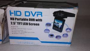 lot 608 image: New HD Portable DVR with 2.5-inch screen (2)