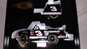 lot 643 image: Dale Earnhardt No. 3 Goodwrench Service Collectable Limited Edition.