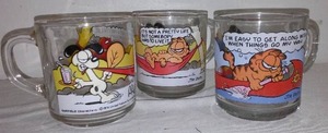lot 684 image: Garfield Mugs (3)