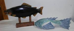 lot 750 image: Fish Decor.