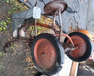lot 707 image: Hand crafted Pedal Tractor.