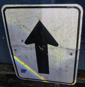 lot 720 image: Arrow Sign , Metal