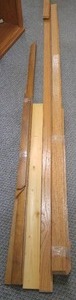 lot 784 image: Oak Molding. (3 bundles)