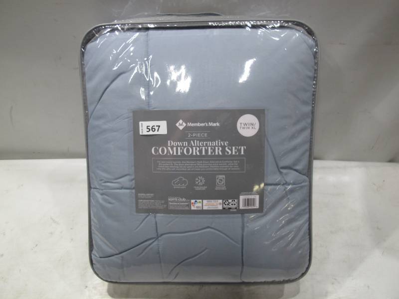 lot 238 image: NEW Members Mark Down Alternative Comforter Set TwinTwin XL - Soft Silver