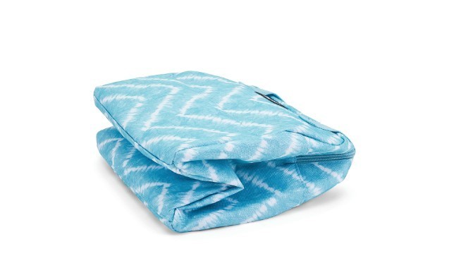 lot 243 image: NEW PackIt Freezable Hampton Lunch Bag, Aqua Tie-Dye