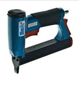 lot 376 image: NEW BeA 9225-553 Pneumatic Tacker