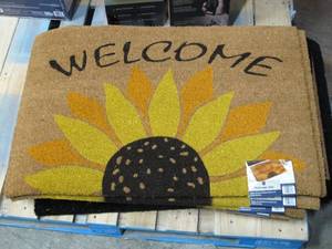 lot 292 image: NEW Members Mark Door Mat - Welcome