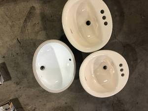 Lot of Assorted Sinks  Customer Returns See Pictures
