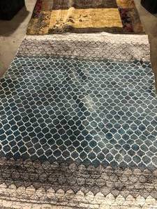 Lot of 2 Assorted Rugs   Customer Returns See Pictures