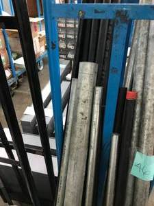 lot 47 image: ASSORTED STEEL METAL PIPING