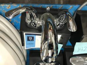 lot 140 image: DISPLAY MODEL BATHROOM FAUCET
