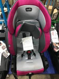 lot 144 image: DISPLAY MODEL EVENFLO CAR SEAT