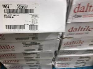 lot 160 image: DALTILE GLASS MOSAIC TILE
