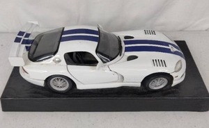lot 236 image: Vintage Maisto Special Edition Dodge Viper GTS-R 118 Scale 1997