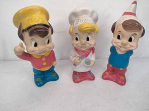 lot 312 image: 1960s Rare Vintage Kelloggs Snap Crackle Pop Rubber Squeaky Toys
