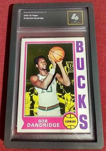 lot 23 image: 1974-75 Bob Dandridge Card - Graded 4