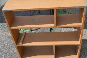 lot 172 image: Shelving Unit 9 x 33 x 33
