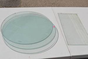 lot 196 image: 3ct 20 Circular Glass Panes  9.5 x 20 Glass Pane