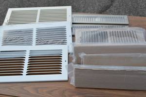 lot 73 image: 9ct Assorted Vent Registers
