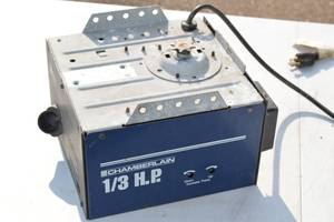 lot 84 image: Chamberlain Garage Door Opener