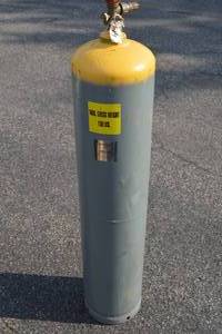 lot 94 image: 150lb DOT Tank